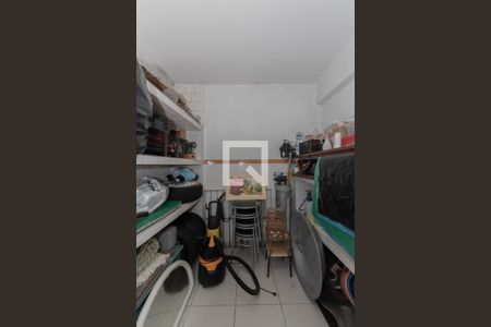 Casa à venda com 350m², 4 quartos e 6 vagasQuarto de Serviço