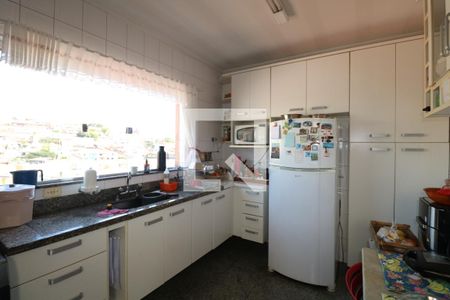 Casa à venda com 144m², 3 quartos e 2 vagasCozinha