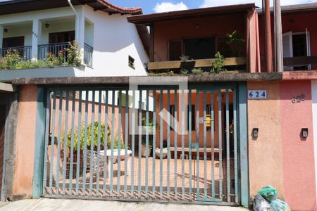 Casa à venda com 144m², 3 quartos e 2 vagasFachada