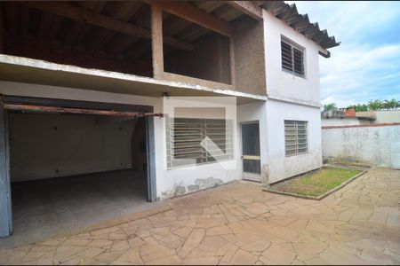 Casa à venda com 250m², 2 quartos e sem vagaPátio