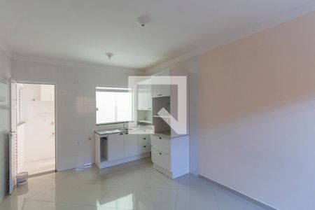 Sala e Cozinha Integrada  de apartamento para alugar com 2 quartos, 50m² em Vila Ré, São Paulo