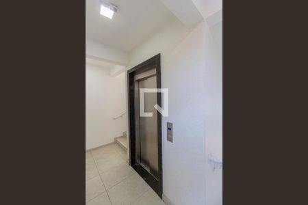 Apartamento para alugar com 50m², 2 quartos e 1 vagaÁrea Comum - Elevador 