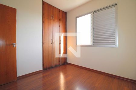 Quarto 2 de apartamento para alugar com 4 quartos, 137m² em Sagrada Família, Belo Horizonte