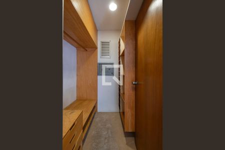 Suíte - Closet de apartamento para alugar com 3 quartos, 170m² em Jardim Paulista, São Paulo