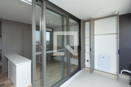 Studio para alugar com 30m², 1 quarto e sem vaga Studio para alugar com 30m², 1 quarto e sem vagaVaranda