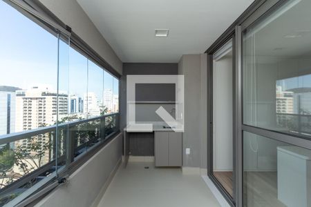 Studio para alugar com 30m², 1 quarto e sem vaga Studio para alugar com 30m², 1 quarto e sem vagaVaranda