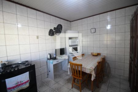 Casa à venda com 130m², 3 quartos e 2 vagasCozinha