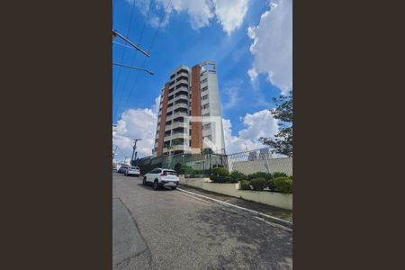 Apartamento à venda com 98m², 3 quartos e 2 vagasFachada