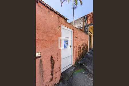 Casa para alugar com 60m², 2 quartos e sem vaga Casa para alugar com 60m², 2 quartos e sem vagaFachada