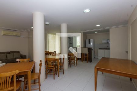 Apartamento à venda com 62m², 2 quartos e 1 vaga Apartamento à venda com 62m², 2 quartos e 1 vagaÁrea comum - Salão de festas
