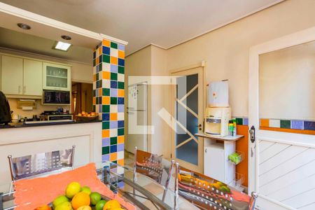 Casa à venda com 334m², 3 quartos e 2 vagasCozinha 