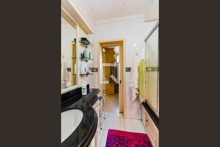 Casa à venda com 334m², 3 quartos e 2 vagasBanheiro Suíte 1