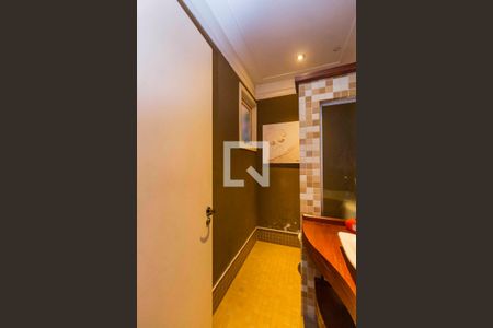 Casa à venda com 334m², 3 quartos e 2 vagasBanheiro 2