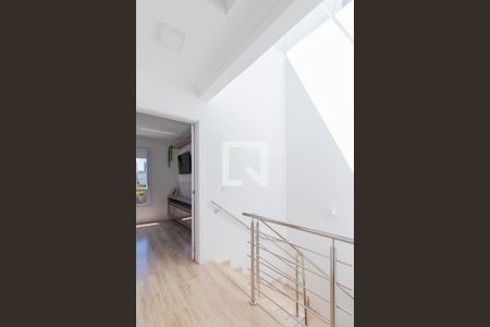 Casa à venda com 102m², 3 quartos e 2 vagasCorredor