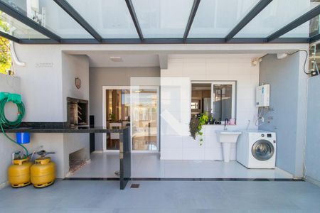 Casa à venda com 102m², 3 quartos e 2 vagasQuintal