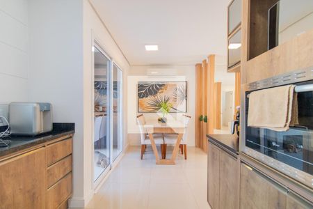 Cozinha de casa à venda com 3 quartos, 102m² em Guarujá, Porto Alegre