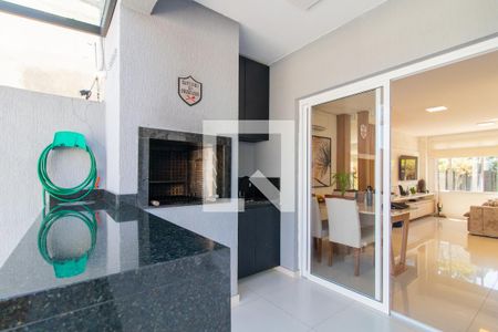 Casa à venda com 102m², 3 quartos e 2 vagasChurrasqueira