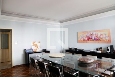 Apartamento à venda com 366m², 4 quartos e 2 vagasSala