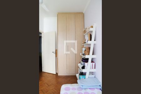 Apartamento à venda com 366m², 4 quartos e 2 vagasQuarto