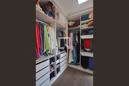 Apartamento à venda com 54m², 2 quartos e 1 vagaCloset