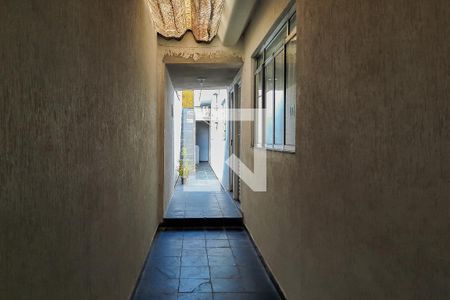 Casa à venda com 125m², 2 quartos e 2 vagasCorredor