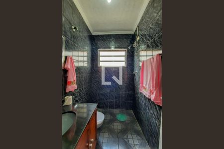 Casa à venda com 125m², 2 quartos e 2 vagasBanheiro 1