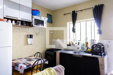 Casa à venda com 300m², 3 quartos e 3 vagasSala e Cozinha da Casa 2