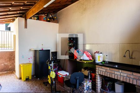 Casa à venda com 300m², 3 quartos e 3 vagasÁrea de Serviço eChurrasqueira Churrasqueira