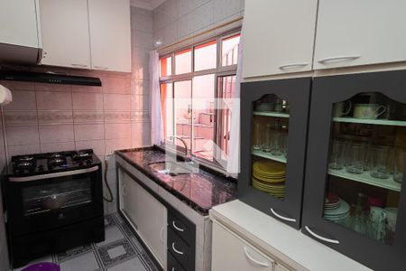 Casa à venda com 201m², 4 quartos e 3 vagas Casa à venda com 201m², 4 quartos e 3 vagasCozinha