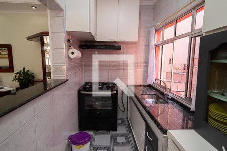 Casa à venda com 201m², 4 quartos e 3 vagas Casa à venda com 201m², 4 quartos e 3 vagasCozinha