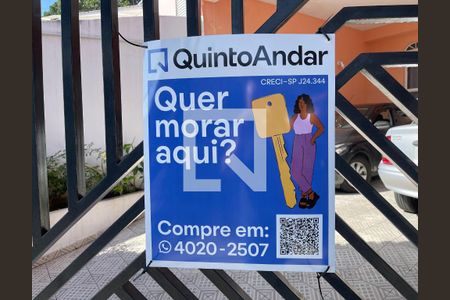 Casa à venda com 201m², 4 quartos e 3 vagas Casa à venda com 201m², 4 quartos e 3 vagasFachada