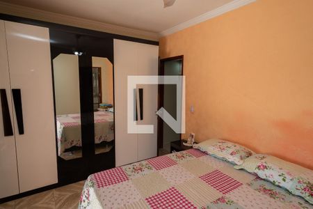 Casa à venda com 201m², 4 quartos e 3 vagas Casa à venda com 201m², 4 quartos e 3 vagasSuíte