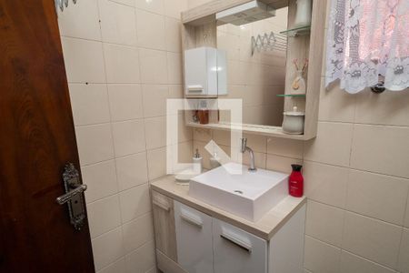 Casa à venda com 201m², 4 quartos e 3 vagas Casa à venda com 201m², 4 quartos e 3 vagasBanheiro 2