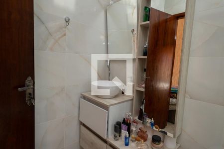 Casa à venda com 201m², 4 quartos e 3 vagas Casa à venda com 201m², 4 quartos e 3 vagasBanheiro - Suíte