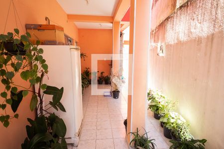 Casa à venda com 201m², 4 quartos e 3 vagas Casa à venda com 201m², 4 quartos e 3 vagasQuintal