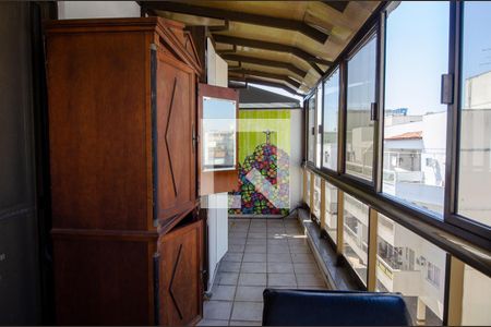 Apartamento à venda com 213m², 3 quartos e 3 vagas Apartamento à venda com 213m², 3 quartos e 3 vagasVaranda da suite 1