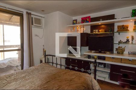 Apartamento à venda com 213m², 3 quartos e 3 vagas Apartamento à venda com 213m², 3 quartos e 3 vagasSuite 1