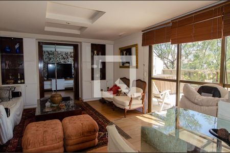 Apartamento à venda com 213m², 3 quartos e 3 vagas Apartamento à venda com 213m², 3 quartos e 3 vagasSala