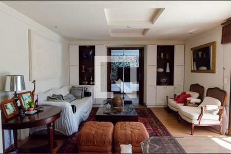 Apartamento à venda com 213m², 3 quartos e 3 vagas Apartamento à venda com 213m², 3 quartos e 3 vagasSala