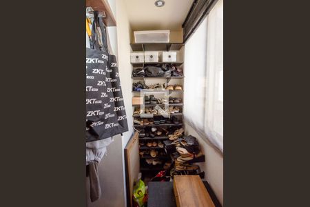 Apartamento à venda com 213m², 3 quartos e 3 vagas Apartamento à venda com 213m², 3 quartos e 3 vagasCloset da suíte 1