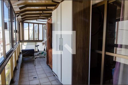 Apartamento à venda com 213m², 3 quartos e 3 vagas Apartamento à venda com 213m², 3 quartos e 3 vagasVaranda da suite 1