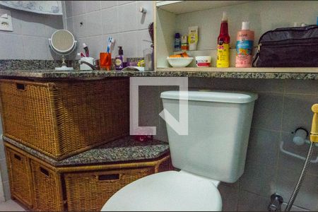 Apartamento à venda com 213m², 3 quartos e 3 vagas Apartamento à venda com 213m², 3 quartos e 3 vagasBanheiro da Suíte 2