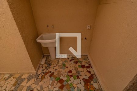 Casa à venda com 100m², 2 quartos e 1 vagaÁrea de Serviço