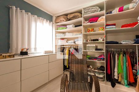 Apartamento à venda com 144m², 2 quartos e 1 vagaCloset da suíte