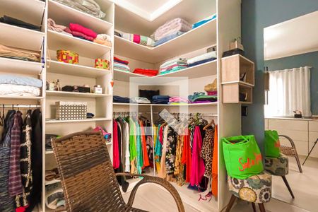 Apartamento à venda com 144m², 2 quartos e 1 vagaCloset da suíte