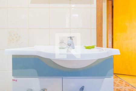 Casa à venda com 65m², 2 quartos e 3 vagas Casa à venda com 65m², 2 quartos e 3 vagasBanheiro