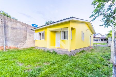 Casa à venda com 65m², 2 quartos e 3 vagas Casa à venda com 65m², 2 quartos e 3 vagasQuintal
