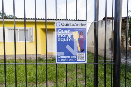 Casa à venda com 65m², 2 quartos e 3 vagas Casa à venda com 65m², 2 quartos e 3 vagasFachada