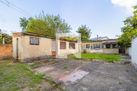 Casa à venda com 65m², 2 quartos e 3 vagas Casa à venda com 65m², 2 quartos e 3 vagasQuintal