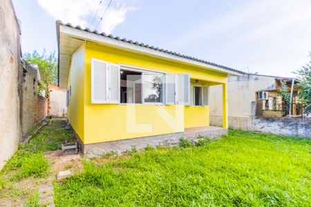 Casa à venda com 65m², 2 quartos e 3 vagas Casa à venda com 65m², 2 quartos e 3 vagasQuintal